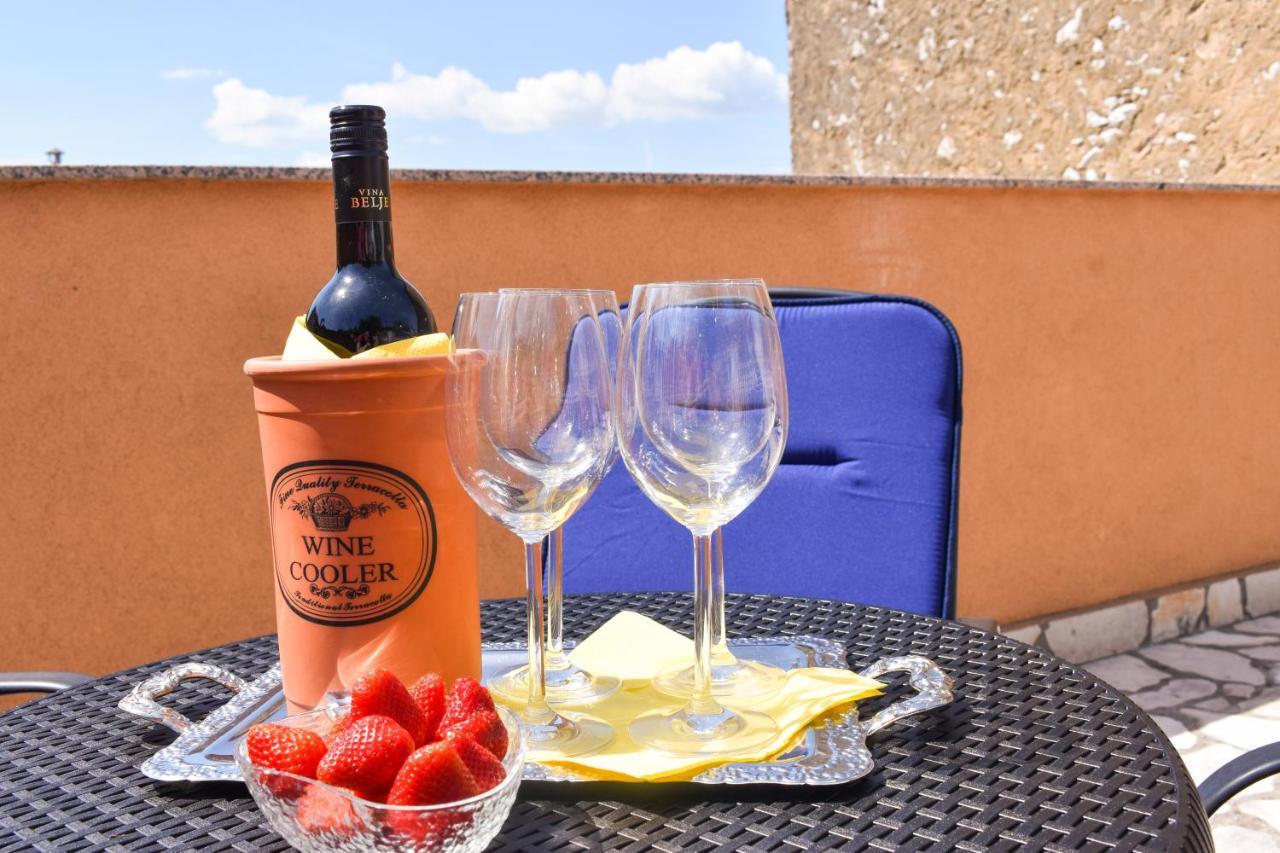 Kuca Za Odmor Antic - Holiday House Antic Novi Vinodolski Exteriér fotografie