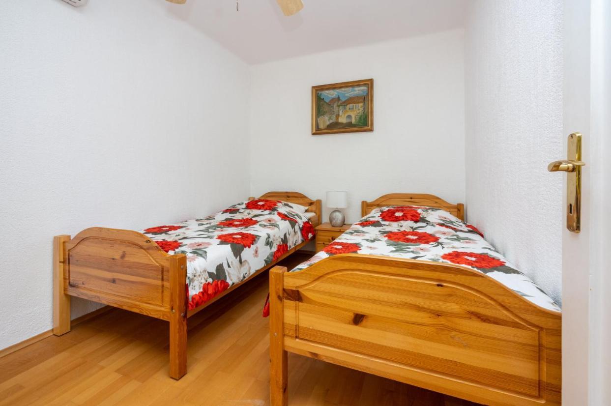 Kuca Za Odmor Antic - Holiday House Antic Novi Vinodolski Exteriér fotografie